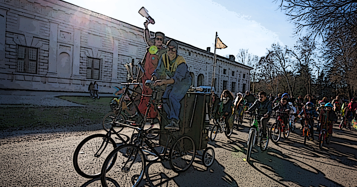 PEDALATA DELLA FORMICA E DEGLI ANIMALI FANTASTICI (INAUGURAZIONE)