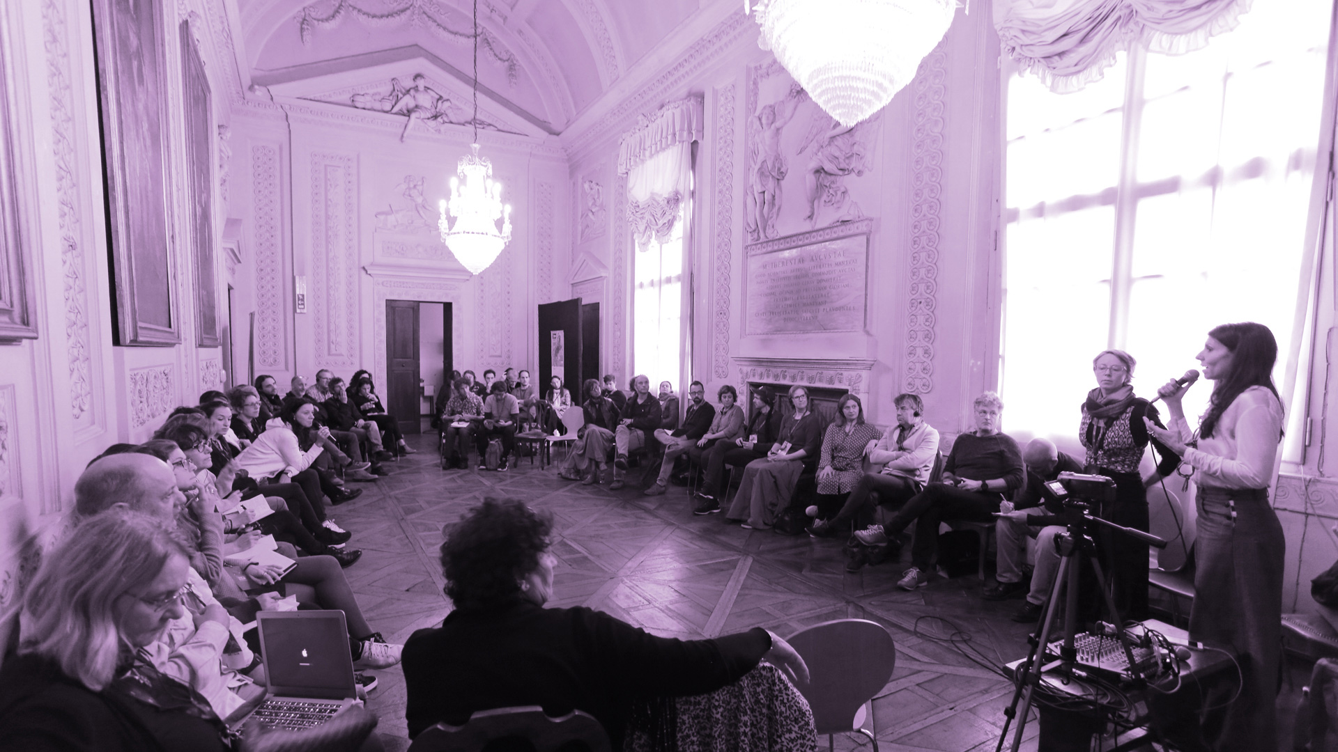 CHAIN REACTION DIALOGUE - La scena olandese